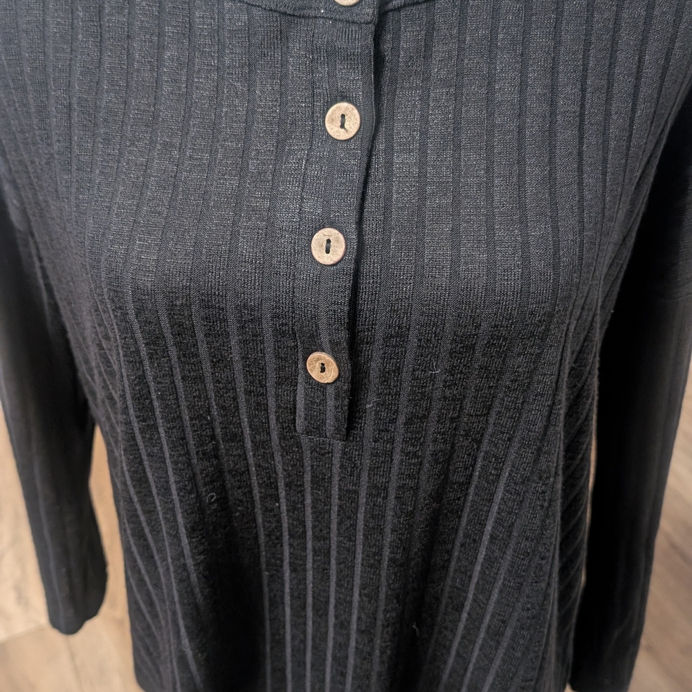 Amazon Black Ribbed Button-Down Blouse - Picture 3 of 8